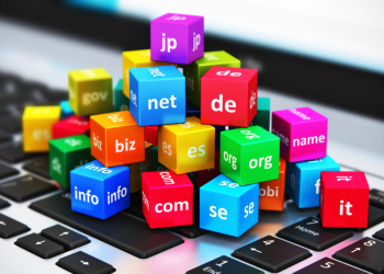 Domain átregisztrációkhoz technikai segítséget keresünk